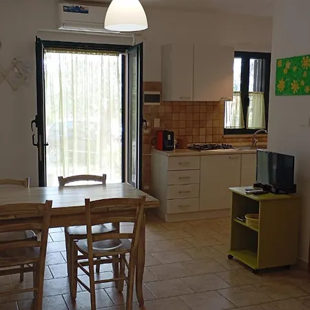 Arbi Vacanze Apartment *