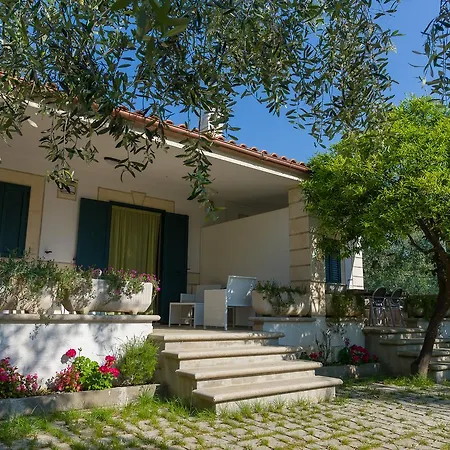 Arbi Vacanze 马蒂纳塔