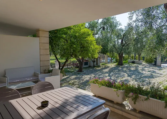 Arbi Vacanze מאטינאטה